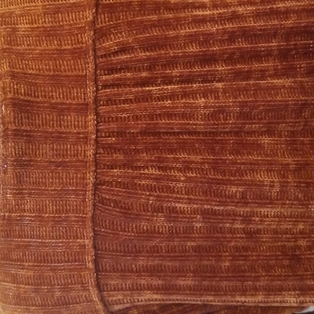THML Rust Sweater - Picture 5 of 7